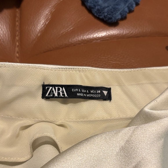 Zara Elegant Cream Satin Tube Dress - Picture 2 of 4